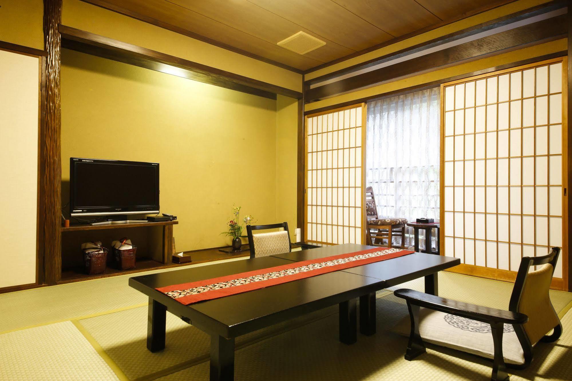 Yuraku Kinosaki Spa & Gardens Тоёока Экстерьер фото